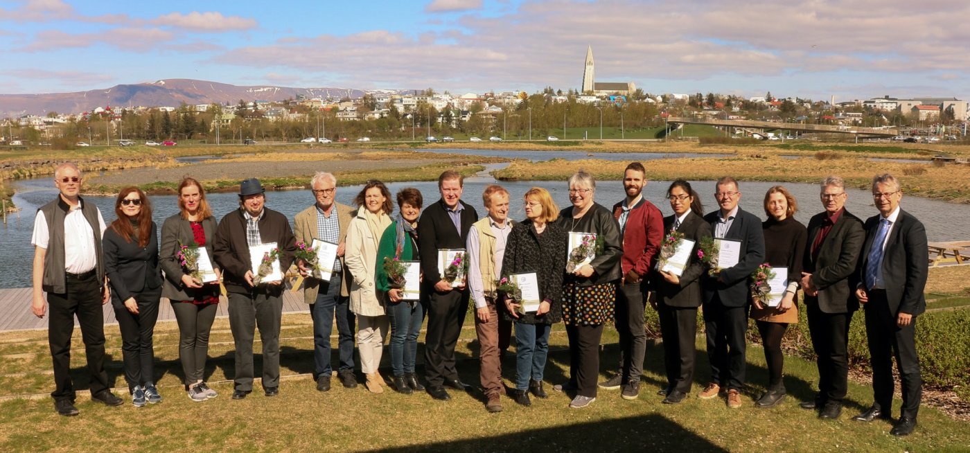 Styrkþegar og fulltrúar þeirra ásamt rektor Háskóla Íslands og stjórn Áslaugarsjóðs. MYND/Nína Björk Styrkþegar og fulltrúar þeirra ásamt rektor Háskóla Íslands og stjórn Áslaugarsjóðs.