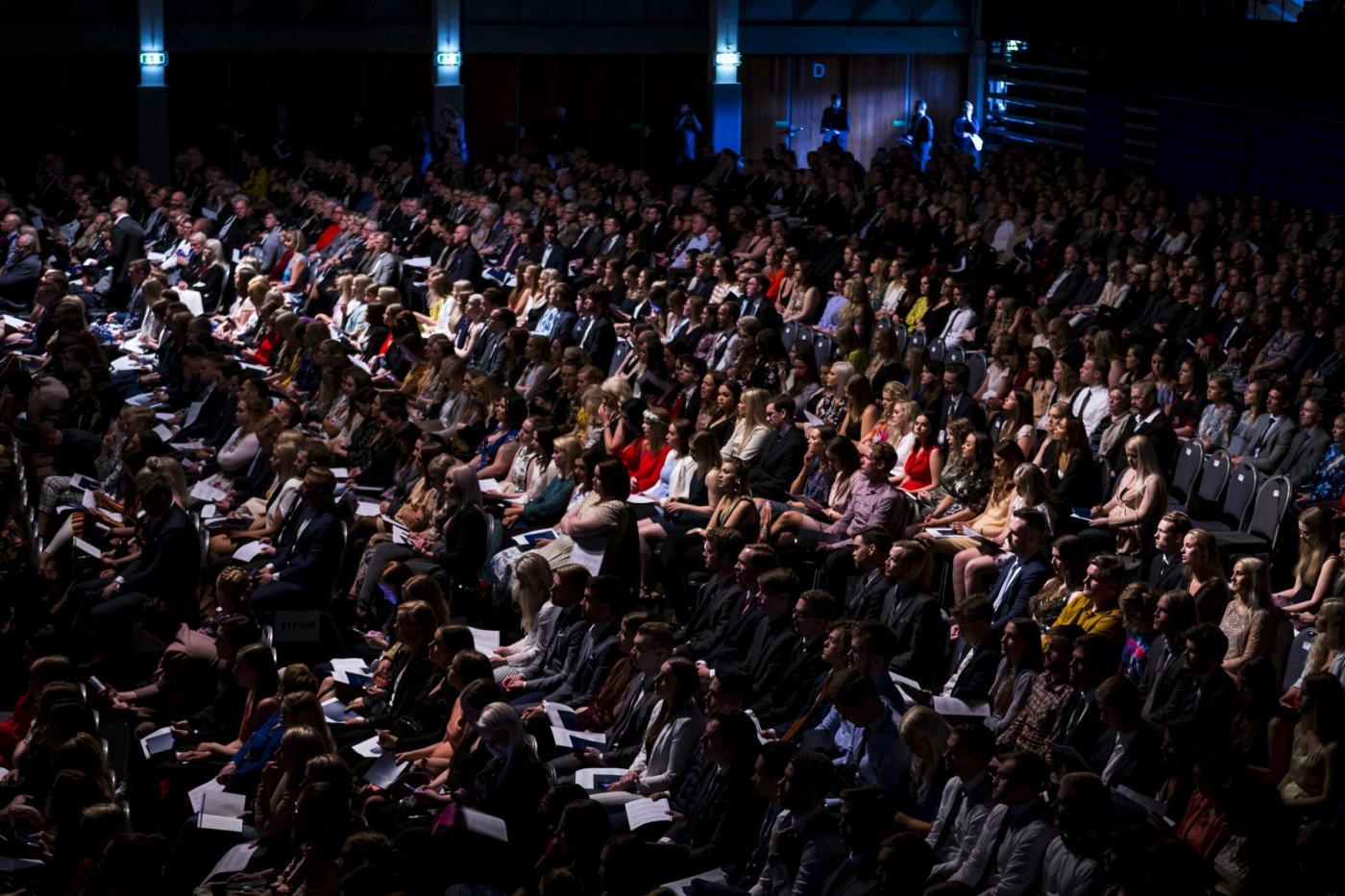 Háskóli Íslands brautskráir 2010 kandídata úr grunn- og framhaldsnámi laugardaginn 22. júní. MYND/Kristinn Ingvarsson Frá brautskráningu í Laugardalshöll