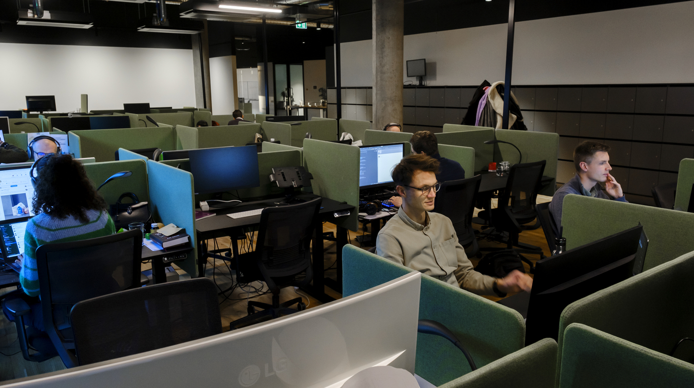 Háskóli Íslands býður nemendum og starfsfólki ókeypis aðstöðu í Sprotamýri – frumkvöðlasetri skólans í Grósku til að þróa hugmyndir sínar. MYND/Kristinn Ingvarsson Fólk í Sprotamýri