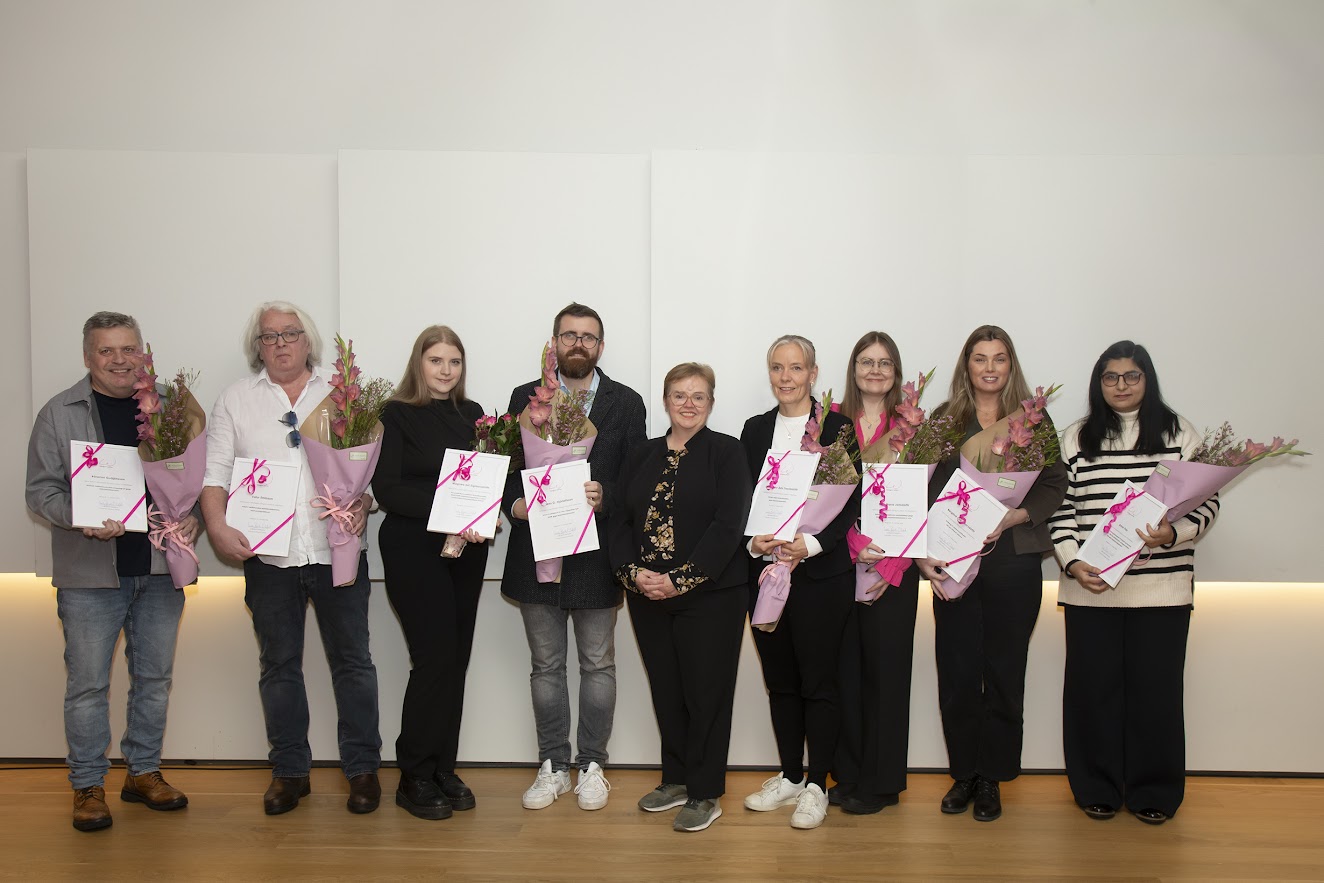Styrkþegar ásamt rektor Háskóla Íslands við úthlutun styrkjanna í Hannesarholti í vikunni. Frá vinstri: Þórarinn Guðjónsson, Valur Emilsson, Magnea Sól Sigmarsdóttir, Jens G. Hjörleifsson, Silja Bára R. Ómarsdóttir, Gunnhildur Ásta Traustadóttir, Erna María Jónsdóttir, Berglind Ósk Einarsdóttir, Amal Fiaz. MYND/Þórdís Erla Ágústsdóttir