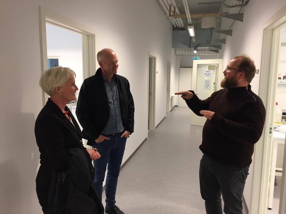 Háskóli Íslands leggur áherslu á að styðja við íslenska tungu, frændtungu færeyskunnar. ""