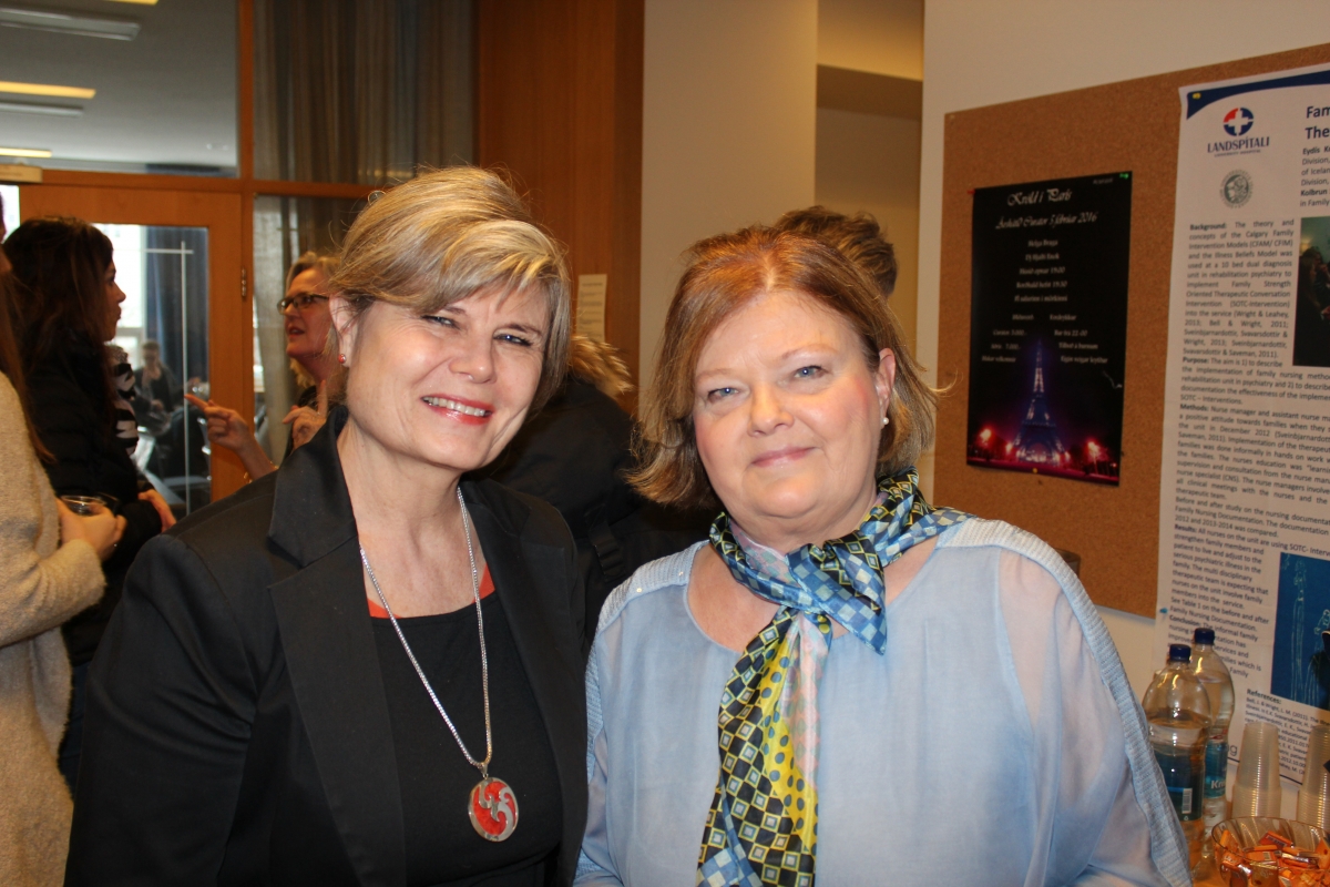 Sóley S. Bender, formaður stýrihóps um Heilsutorg háskólanema, og Jóhanna Bernharðsdóttir, forstöðumaður fræðasviðs í geðhjúkrun, á vísindadegi geðhjúkrunar þann 29. janúar 2016. Sóley S. Bender, formaður stýrihóps um Heilsutorg háskólanema, og Jóhanna Bernharðsdóttir, forstöðumaður fræðasviðs í geðhjúkrun, á vísindadegi geðhjúkrunar þann 29. janúar 2016.