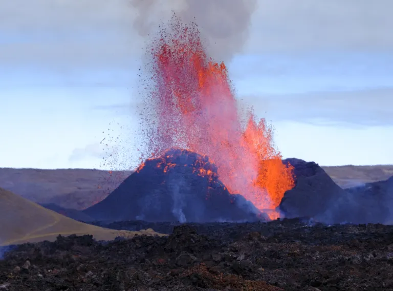 eldfjall að gjósa