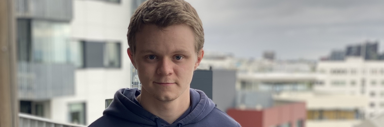 Sigurður Karl Sverrisson útskrifaðist með ágætiseinkunn frá Lagadeild Háskóla Íslands - á vefsíðu Háskóla Íslands