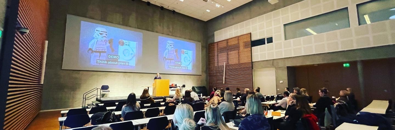 AWE-konur til Akureyrar - á vefsíðu Háskóla Íslands