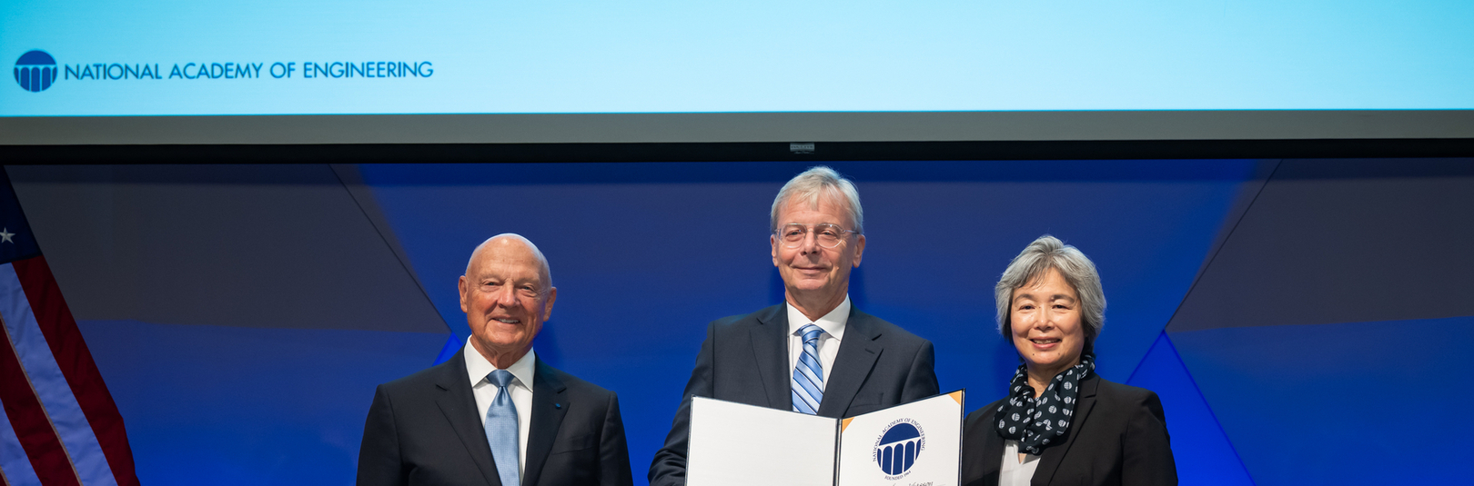 Jón Atli formlega tekinn inn í Bandarísku verkfræðiakademíuna - á vefsíðu Háskóla Íslands