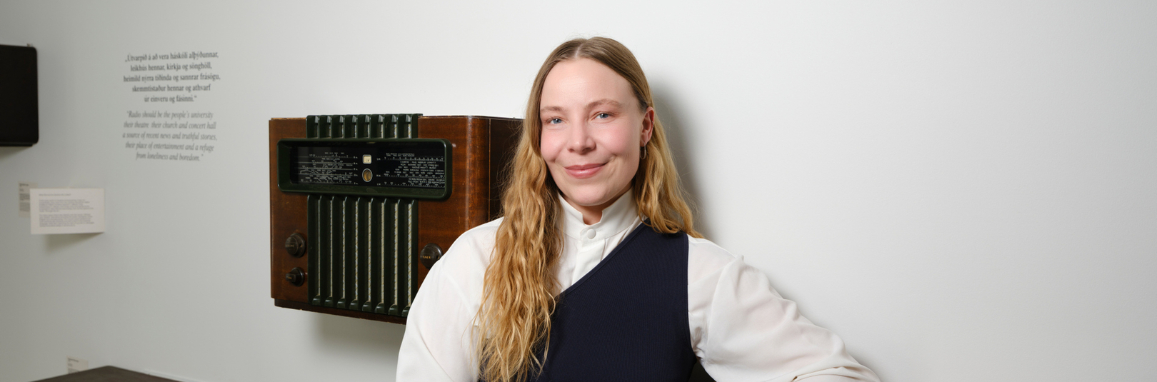 Lokaverkefnið er sýning í Loftskeytastöðinni um fyrstu útvarpssendinguna - á vefsíðu Háskóla Íslands