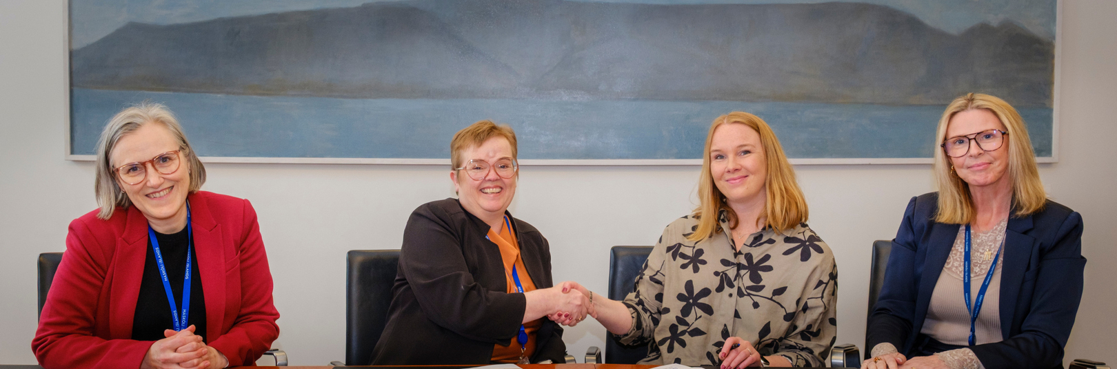 Miðeind og Háskóli Íslands styðja við nemendur með nýjum samningi - á vefsíðu Háskóla Íslands