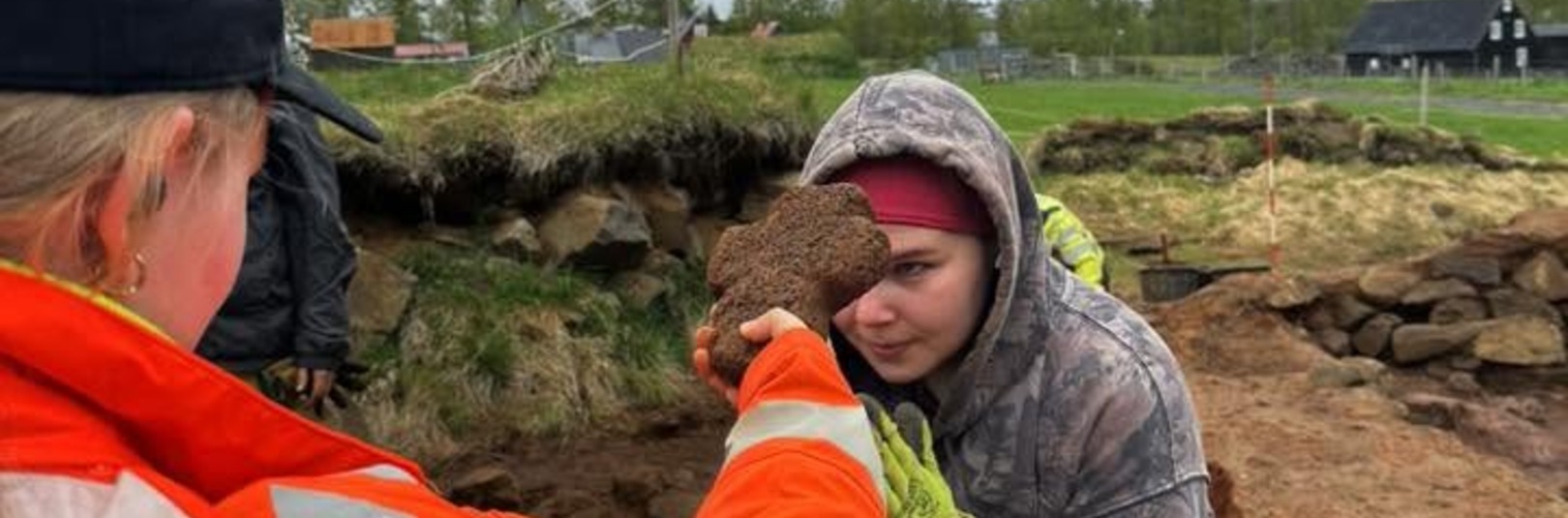 Fornar rætur Árbæjar - 10 ára afmælisveisla - á vefsíðu Háskóla Íslands