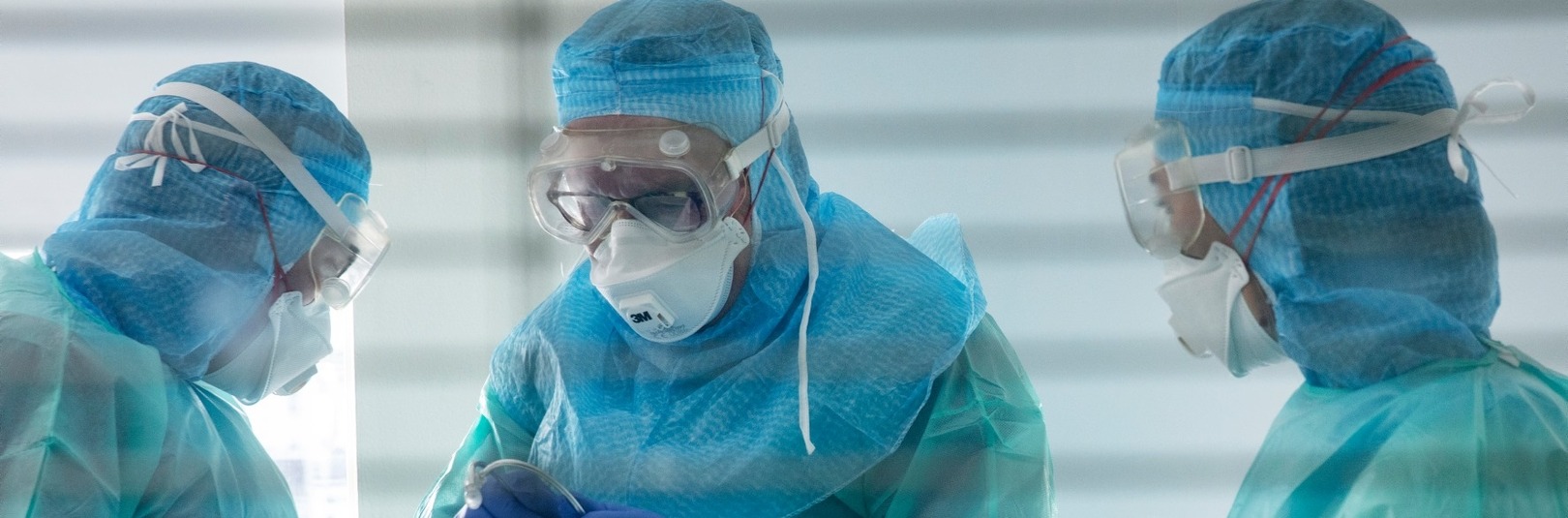 Ónæmissvar gegn SARS-CoV-2, meðferð og vernd gegn COVID-19 - á vefsíðu Háskóla Íslands