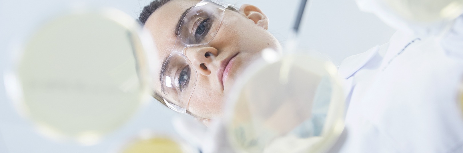 Framtíð nýsköpunar - Ávinningur af samstarfi vísinda og iðnaðar í heilbrigðisvísindum - á vefsíðu Háskóla Íslands