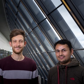 Diego Bitzenhofer og Ravindra Thapa 