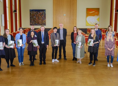 Styrkþegar Styrktarsjóðs Áslaugar Hafliðadóttur ásamt Jóni Atla Benediktssyni, rektor Háskóla Íslands