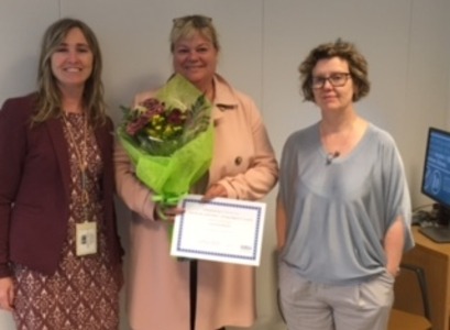 Steinunni Bergmann formaður Ísforsa, Svava Davísdóttir og Steinnunn Hrafnsdóttir sem var leiðbeinandi verkefnisins