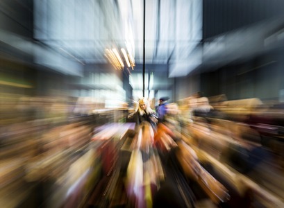 nemendur á Háskólatorgi