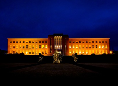 Aðalbygging Háskóla Íslands