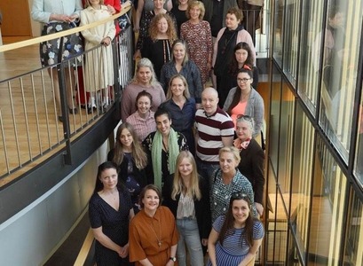 Fulltrúar þeirra verkefna sem hlutu styrk við fyrstu úthlutun úr Barnamenningarsjóði Íslands í Alþingishúsinu í gær. 