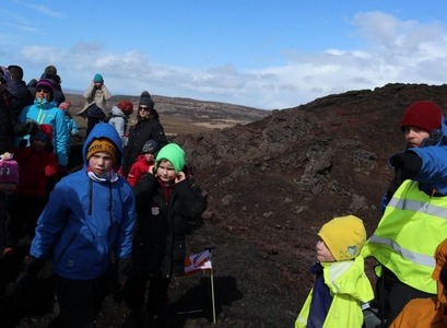 Gestir í göngum um Búrfellsgjá fyrir nokkrum árum