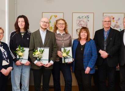 Styrkþegar úr Ingjaldssjóði og fulltrúar þeirra ásamt rektor HÍ og stjórn sjóðsins.