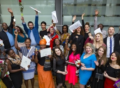 Útskriftarhópurinn 2018 úr Jafnréttisskóla Háskóla Sameinuðu þjóðanna glaðbeittur að lokinni athöfn.