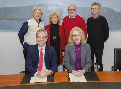 Fulltrúar Háskóla Íslands og Verkfræðingafélags Íslands við undirritun samstarfssamningsins í Háskóla Íslands á dögunum