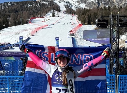 „Ég þurfti nokkra daga til að virkilega fatta að ég væri að fara að keppa á Ólympíuleikunum, þetta hefur verið draumur síðan ég var barn en að það væri í alvörunni að fara að gerast fannst mér ótrúlegt. Eftir að það síaðist inn var ég bæði spennt og stressuð þar sem þetta er langstærsta mót ferilsins,“ segir Elín Elmarsdóttir Van Pelt. MYND/Úr einkasafni Elín Elmarsdóttir Van Pelt á Ítalíu