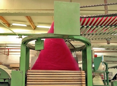 Sýningin Brave New World (Veröld ný og góð) verður í Norræna húsinu á sunnudag, en hún er afrakstur sameiginlegs námskeiðs meistaranema í hönnun við Listaháskóla Íslands og nemenda í umhverfis- og auðlindafræði og landfræði við Háskóla Íslands.