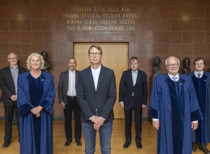 Ástráður Eysteinsson, Soffía Auður Birgisdóttir, Jón Karl Helgason, Haukur Ingvarsson, Valur Ingimundarson, Gauti Kristmannsson og Guðmundur Hálfdanarson.