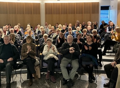 Aðsóknarmet var slegið í fyrirlestrasal Eddu á vel heppnuðu þingi um Laxdæla sögu laugardaginn 1. nóvember