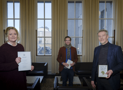 Sigþrúður Guðmundsdóttir, framkvæmdastýra Kvennaathvarfsins, Páll Rafnar Þorsteinsson, sérfræðingur hjá Siðfræðistofnun og Vilhjálmur Árnason, stjórnarformaður stofnunarinnar. 