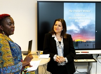 Eliza Reid, forsetafrú Íslands, var heiðursgestur viðburðarins og sagði hún frá því þegar hún fluttist hingað til lands ásamt eiginmanni sínu, Guðna Th. Jóhannessyni, forseta Íslands.