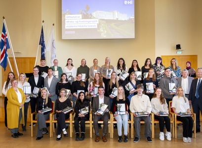 Styrkþegar og fulltúar þeirra ásamt rektor HÍ og fulltrúum úr stjórn sjóðsins.