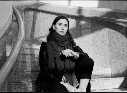 Alexandra Ýr van Erven er nemandi í stjórnmálafræði og ensku við Háskóla Íslands og í sumar stefnir hún á að rannsaka Tungumálatöfra, móta stefnu þess og þróa framtíðarsýn félagsins.