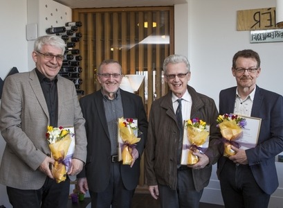 Styrkþegarnir fjórir, Kristján Jóhann Jónsson, Höskuldur Þráinsson, Jón G. Friðjónsson og Eiríkur Rögnvaldsson við úthlutun styrkjanna í Norræna húsinu 6. maí.