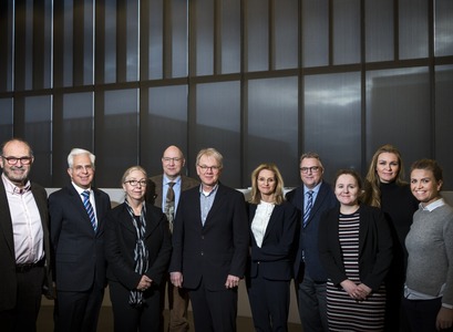 Á myndinni má sjá fulltrúa frá AMBA ásamt stjórnendum MBA-námsins. Frá vinstri: Luis Torras, Bodo B.Schlegemilch, Brigitte Nicolaud, Sveinn Agnarsson, Magnús Pálsson, Svala Guðmundsdóttir, Ingi Rúnar Eðvarðsson, Katherine O'Flynn, Gyða Hlín Björnsdóttir og Lena Heimisdóttir