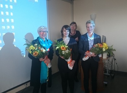 Á myndinni eru Sigurveig H Sigurðardóttir formaður dómnefndar (fyrir aftan) og styrkþegar, Laufey Steingrímsdóttir, Unnur Diljá Teitsdóttir og Bergþóra Baldursdóttir.