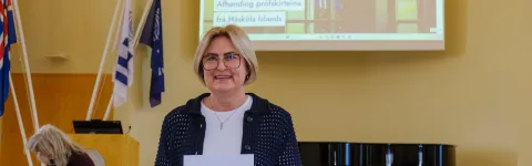 Afhending prófskírteina okt 2026