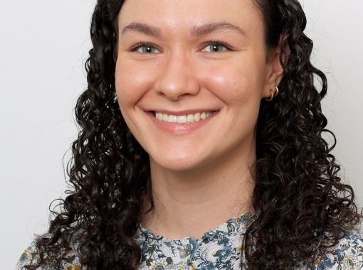 Hvernig fær maður 60 félög og fyrirtæki til að taka við rafmynt?