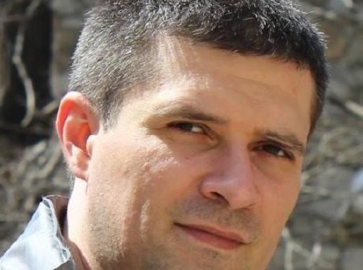 Þrívíð segulform í einsátta hendnum seglum