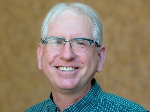 Glöggt er gests augað: Hugleiðingar um stöðu og sóknarfæri STEM menntunar á Íslandi